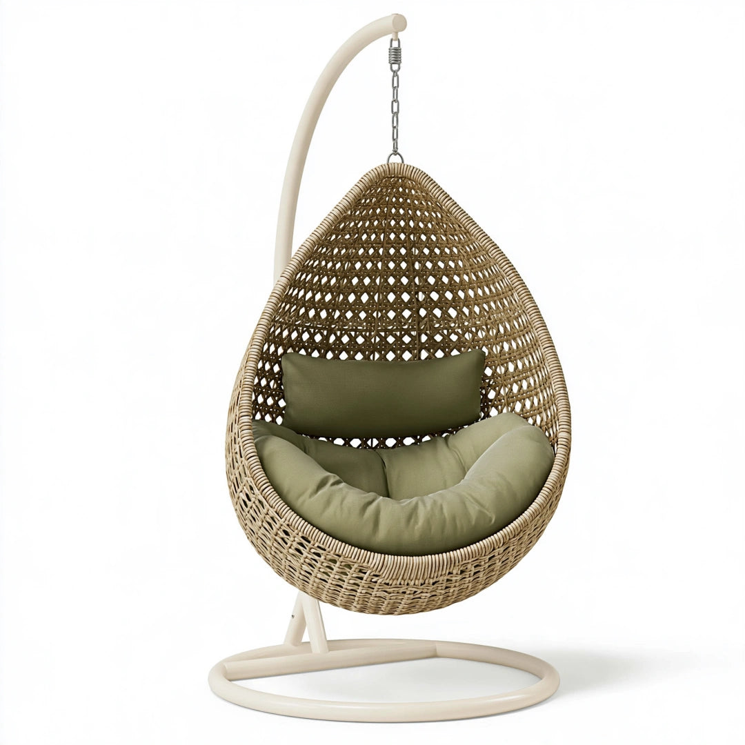 Hängesessel 105 x 105 x 195 cm Rattan Natur mit Metallgestell für Innenbereiche im Boho-Stil